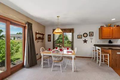 W203N16151  Pin Oak Cir, Jackson, WI 53037 - Photo 7