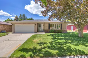 1556 N 22nd St, Sheboygan, WI 53081 - Photo 3