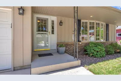 1556 N 22nd St, Sheboygan, WI 53081 - Photo 3