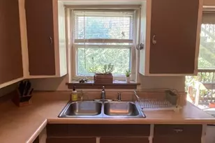 2027 N Cambridge Ave, Milwaukee, WI 53202 - Photo 7