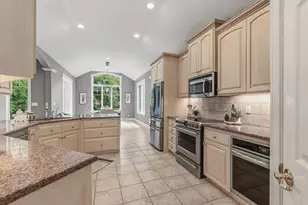 W279N5280 Hanover Hill Ct, Lisbon, WI 53089 - Photo 17