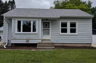 4059 S Alexander Ave, Saint Francis, WI 53235 - Photo 1