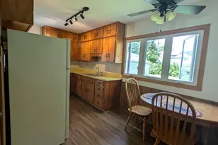 4059 S Alexander Ave, Saint Francis, WI 53235 - Photo 5