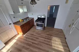 2006 S 11th St, Sheboygan, WI 53081 - Photo 13