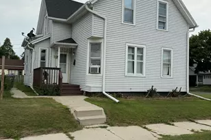 2006 S 11th St, Sheboygan, WI 53081 - Photo 1