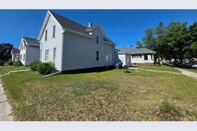 2006 S 11th St #2008, Sheboygan, WI 53081 - Photo 3