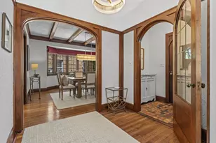 4637 N Murray Ave, Whitefish Bay, WI 53211 - Photo 7