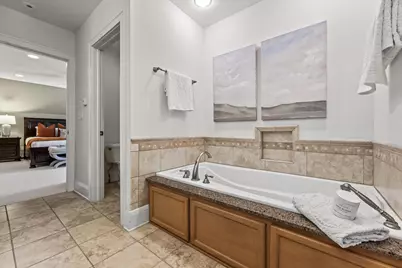 4637 N Murray Ave, Whitefish Bay, WI 53211 - Photo 29