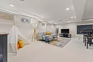 4637 N Murray Ave, Whitefish Bay, WI 53211 - Photo 39