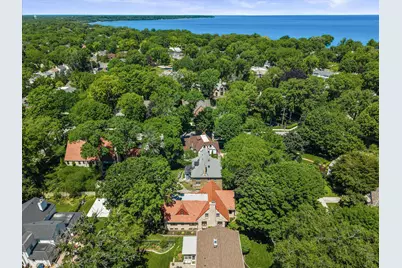 4637 N Murray Ave, Whitefish Bay, WI 53211 - Photo 5