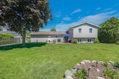 5033  Brookfield Cir, Manitowoc, WI 54220 - Photo 51