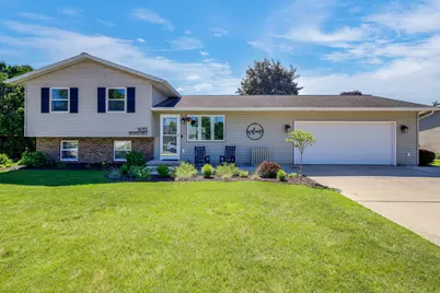 5033  Brookfield Cir, Manitowoc, WI 54220 - Photo 41
