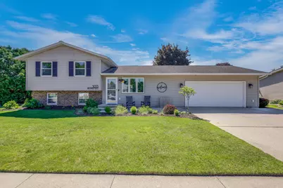 5033  Brookfield Cir, Manitowoc, WI 54220 - Photo 43