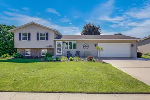 5033 Brookfield Cir, Manitowoc, WI 54220 - Photo 43
