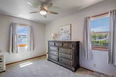 5033  Brookfield Cir, Manitowoc, WI 54220 - Photo 35