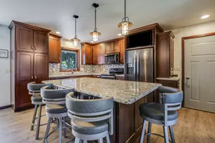 5033 Brookfield Cir, Manitowoc, WI 54220 - Photo 7