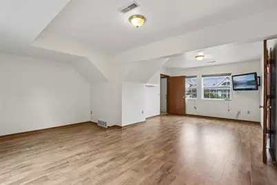 325  Kristin Ct, Brookfield, WI 53045 - Photo 43