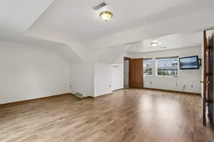 325 Kristin Ct, Brookfield, WI 53045 - Photo 43