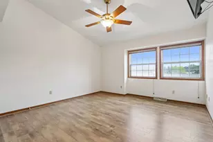325 Kristin Ct, Brookfield, WI 53045 - Photo 31