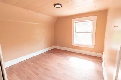 1238 N 34th St, Milwaukee, WI 53208 - Photo 9