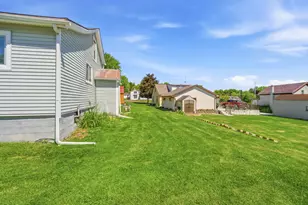 401 W Water St, Cascade, WI 53011 - Photo 25