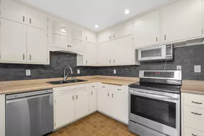 N86W17451  Joss Pl, Menomonee Falls, WI 53051 - Photo 13