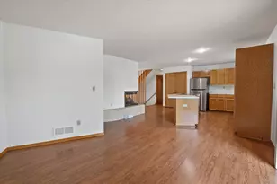 15661 W Ridge Rd, New Berlin, WI 53151 - Photo 11