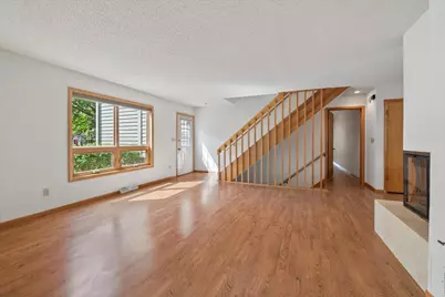 15661 W Ridge Rd, New Berlin, WI 53151 - Photo 3