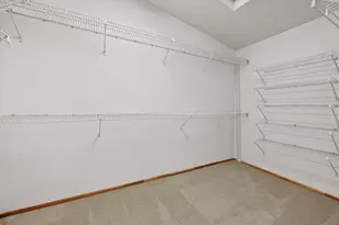 15661 W Ridge Rd, New Berlin, WI 53151 - Photo 17