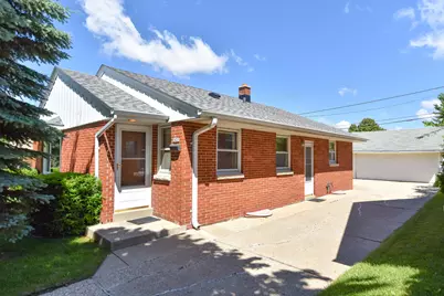 3426 E Whittaker Ave, Cudahy, WI 53110 - Photo 3