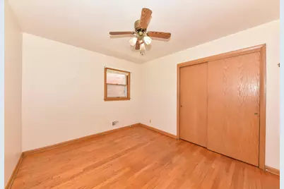 3426 E Whittaker Ave, Cudahy, WI 53110 - Photo 29