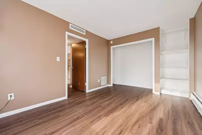 1409 N Prospect Ave #302, Milwaukee, WI 53202 - Photo 15