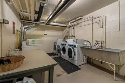 1409 N Prospect Ave #302, Milwaukee, WI 53202 - Photo 21