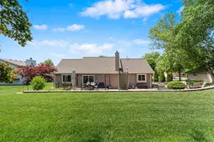 8140 S Waring Dr, Oak Creek, WI 53154 - Photo 41
