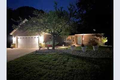 8140 S Waring Dr, Oak Creek, WI 53154 - Photo 47