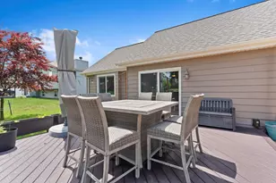 8140 S Waring Dr, Oak Creek, WI 53154 - Photo 43