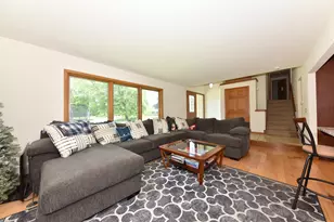 W154N8105 Elm Ln, Menomonee Falls, WI 53051 - Photo 5