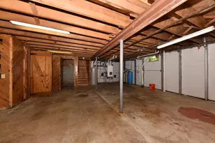 W154N8105 Elm Ln, Menomonee Falls, WI 53051 - Photo 21
