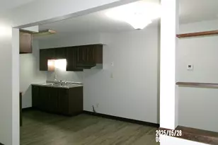 7452 N Granville Rd, Milwaukee, WI 53224 - Photo 5
