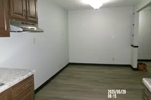 7452 N Granville Rd, Milwaukee, WI 53224 - Photo 9