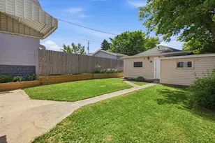 1321 Monroe Ave, South Milwaukee, WI 53172 - Photo 33