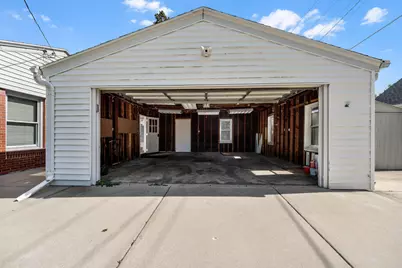 601  Isabelle Ave, Racine, WI 53402 - Photo 5