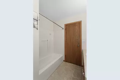 1410  Davis St, Watertown, WI 53098 - Photo 19