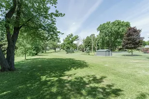 1410 Davis St, Watertown, WI 53098 - Photo 7