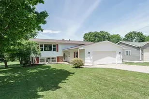 1410 Davis St, Watertown, WI 53098 - Photo 1