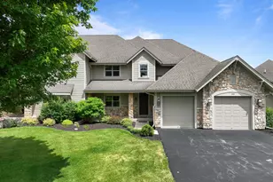 642 Eagleton Dr, Geneva, WI 53147 - Photo 1