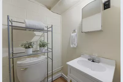 2621  Gilson St, Racine, WI 53403 - Photo 15