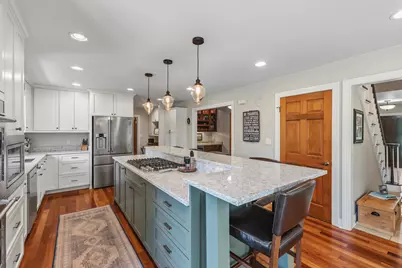5989  Golf Ct, West Bend, WI 53095 - Photo 9