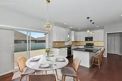 3184 S Warbler Ct, Beloit, WI 53511 - Photo 19