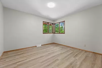 14840 W Oklahoma Ct, New Berlin, WI 53151 - Photo 29